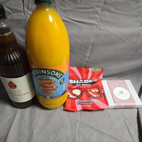 APPROXIMATELY 5 ASSORTED FOOD &DRINK ITEMS TO INCLUDE - ROBINSONS JUICE, SWEETS AND SALTED CARAMEL SYRUP - COLLECTION ONLY 