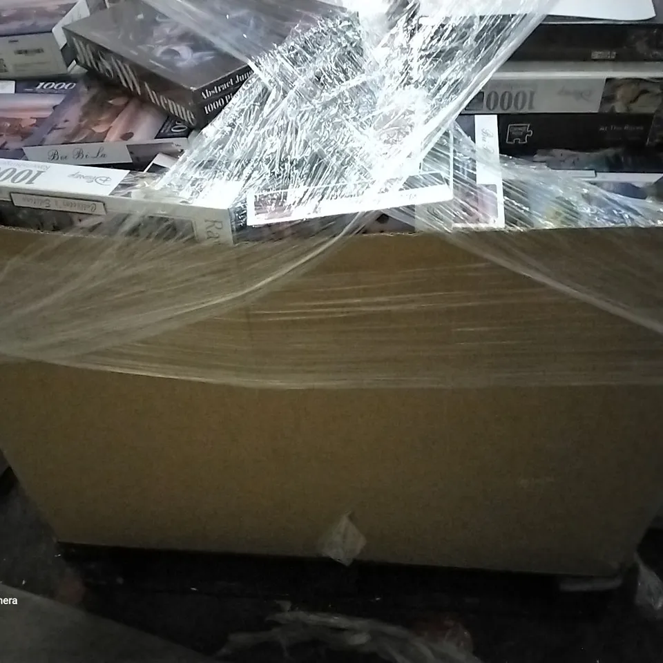 PALLET OF ASSORTED PUZZLES 