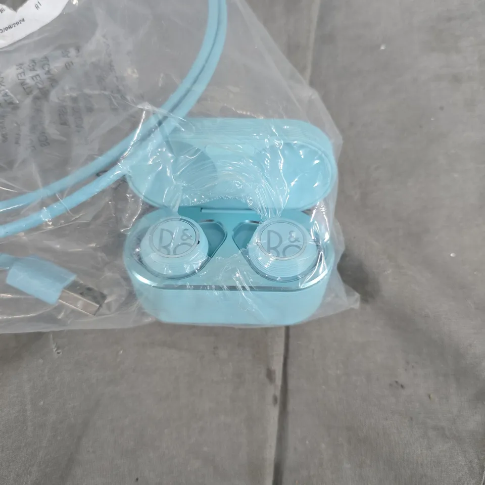 BANG AND OLUFSEN BOEPLAY E8 SPORT HEADPHONES