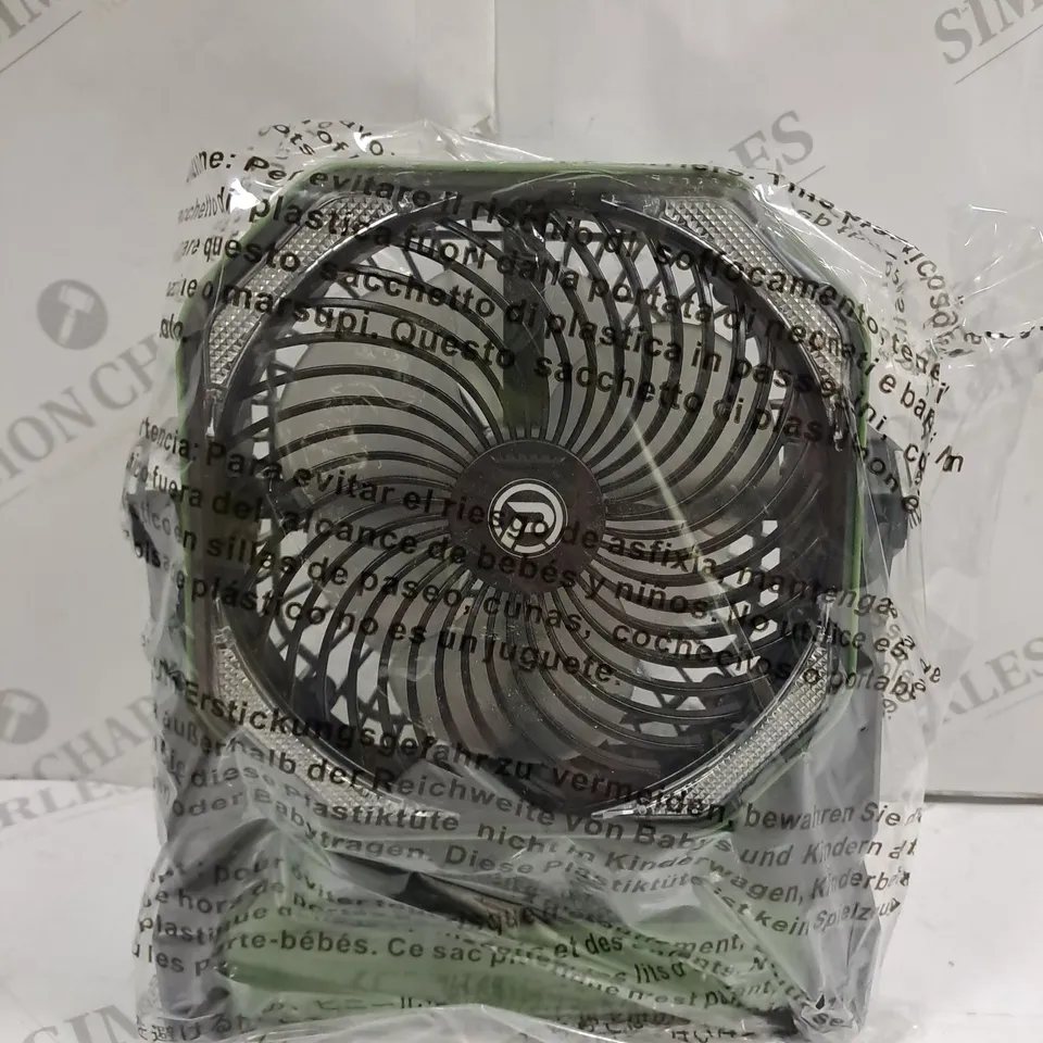 BOXED UNBRANDED D10 BATTERY FAN
