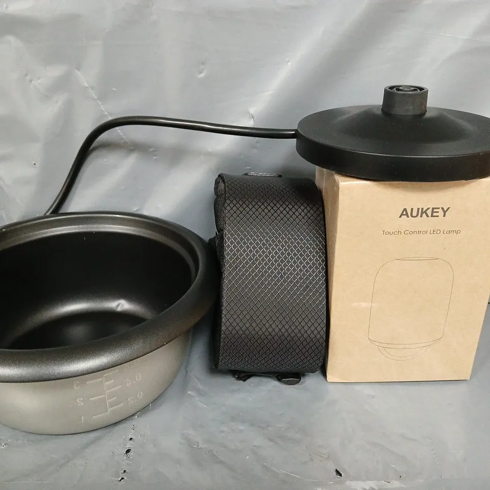 BOX OF APPROXIMATELY 15 ASSORTED ITEMS TO INCLUDE -  METAL BOWL , AUKEY LED LAMP , BIKE STORAGE POCKET ETC