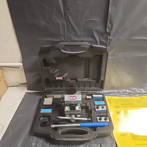 BRAKE PIPE FLARING TOOL KIT IN CASE – DIES & INSTRUCTION SHEET