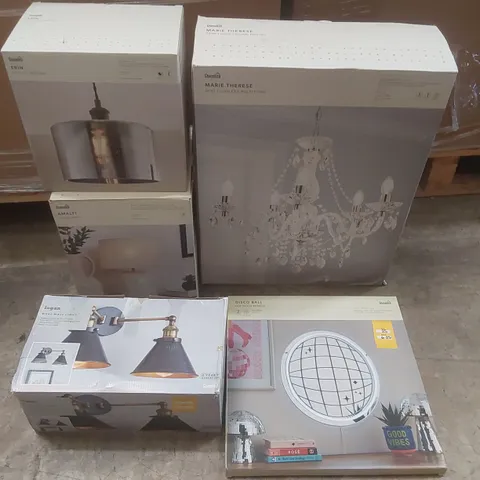 PALLET CONTAINING A VERY LARGE QUANTITY OF ASSORTED DESIGNER LIGHTING PRODUCTS INCLUDING: LOGAN DUAL WALL LIGHT, LED DISCO BALL MIRROR, AMALFI TABLE LAMP ECT