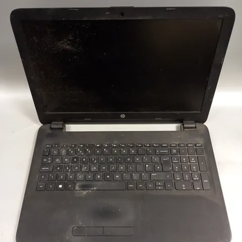 UNBOXED HP PAVILLION TPN-C125 LAPTOP