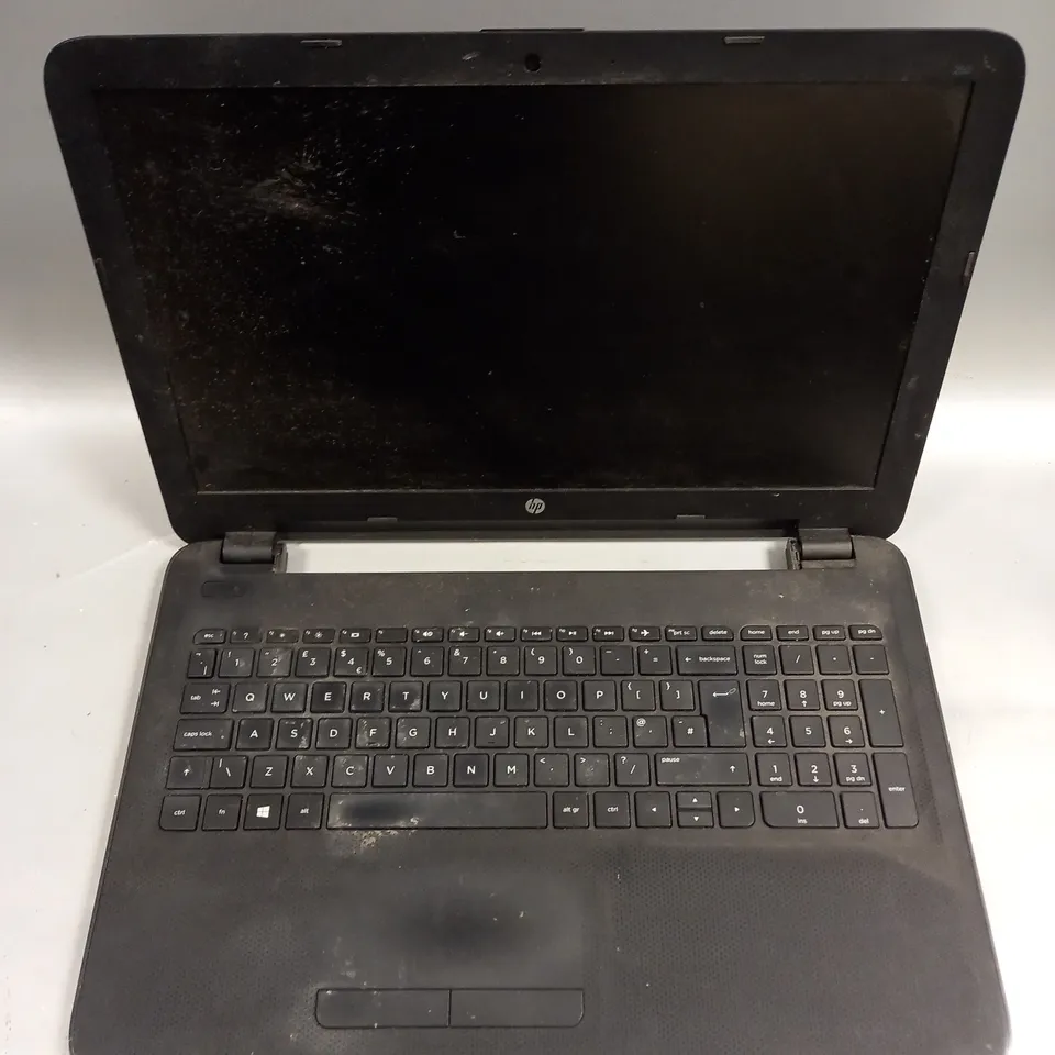UNBOXED HP PAVILLION TPN-C125 LAPTOP