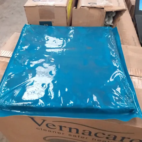 APPROXIMATELY 8 BOXES OF 6 PELI BIOTHERMAL POLAR PACK FOAM BRICKS