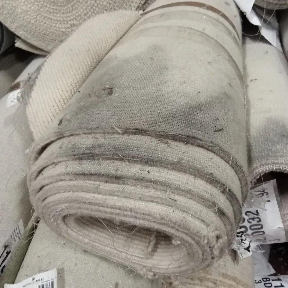 ROLL OF QUALITY BEACHCOMBER STRAND PEBBLE CARPET // APPROX SIZE: 5 X 6m