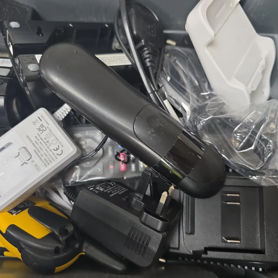 APPROXIMATELY 15 ASSORTED HOUSEHOLD ITEMS TO INCLUDE REMOTES, IWL250 CARD READER, YEALINK PHONE, ETC