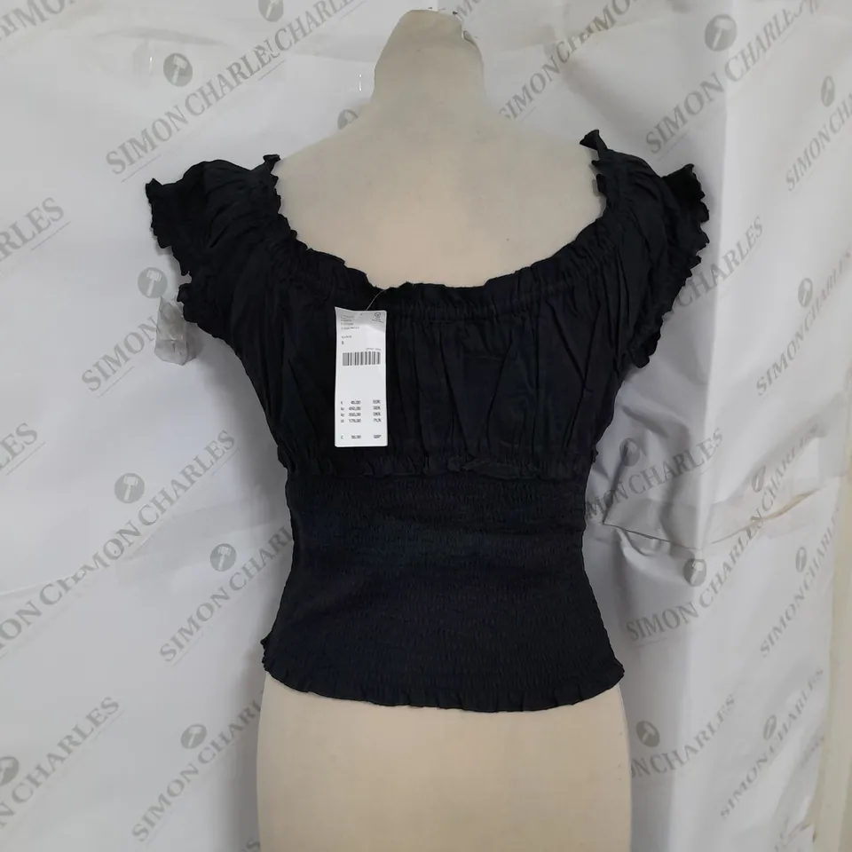 KIMCHI BLUE  SHIRRED TIE BUST SHORT SLEEVE TOP IN BLACK SIZE S