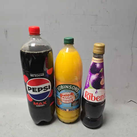 APPROXIMATELY 4 ASSORTED DRINKS ITEMS TO INCLUDE - PEPSI MAX CHERRY , ROBINSONS ORANGE , RIBENA 
