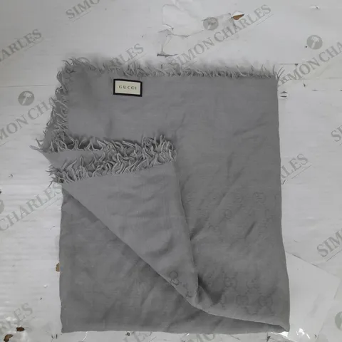 GUCCI FRINGE SCARF IN GREY ONE SIZE