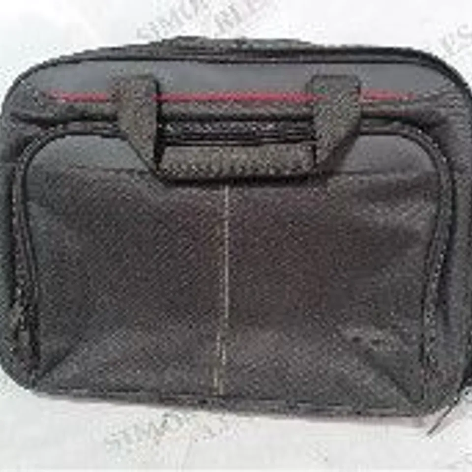 APPROXIMATELY 8 TARGUS CLASSIC CLAMSHELL CN313 LAPTOP BAG IN BLACK