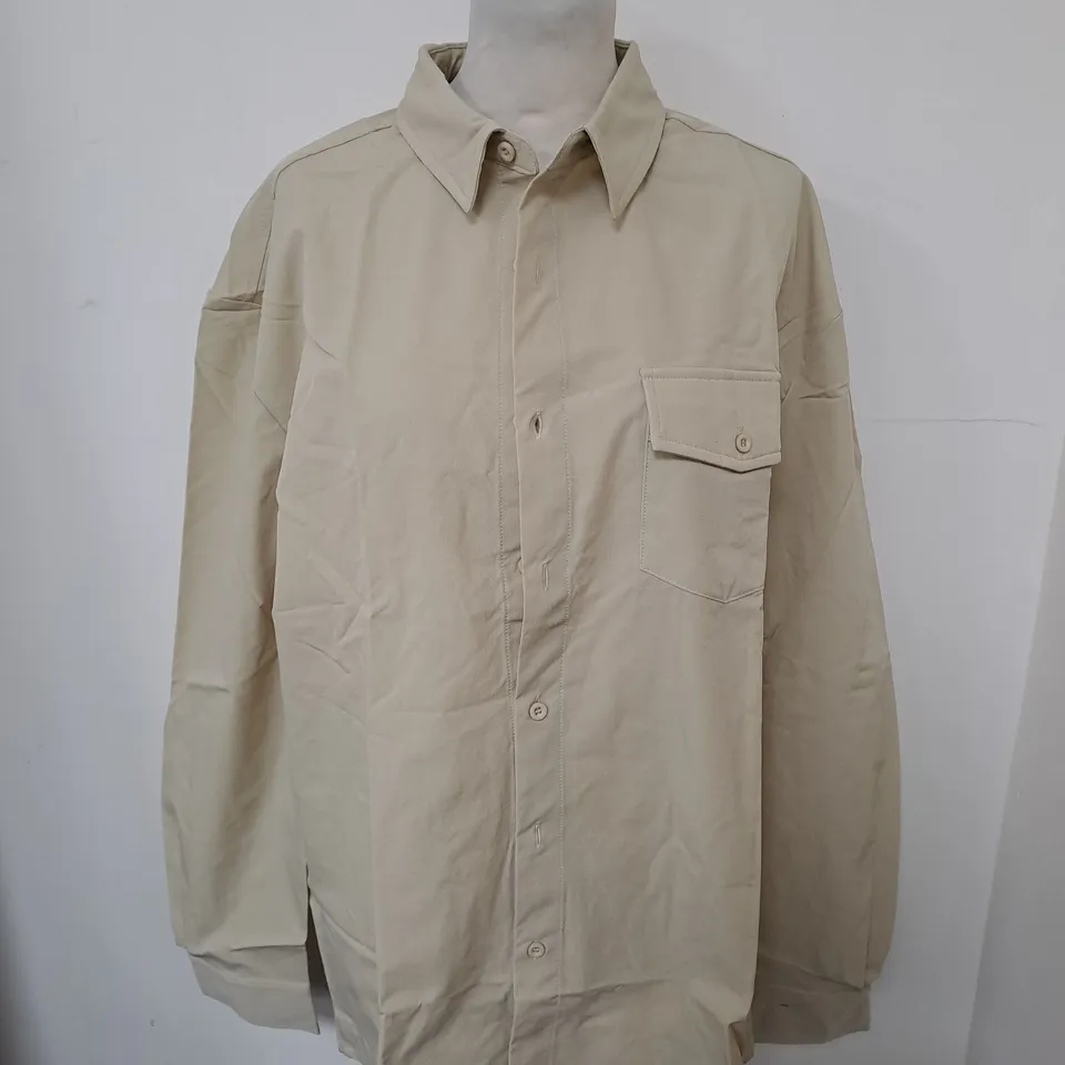 BOOHOO MAN OVERSHIRT UK SIZE MEDIUM