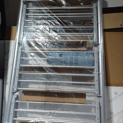 HEATED CLOTHES AIRER WITH COVER