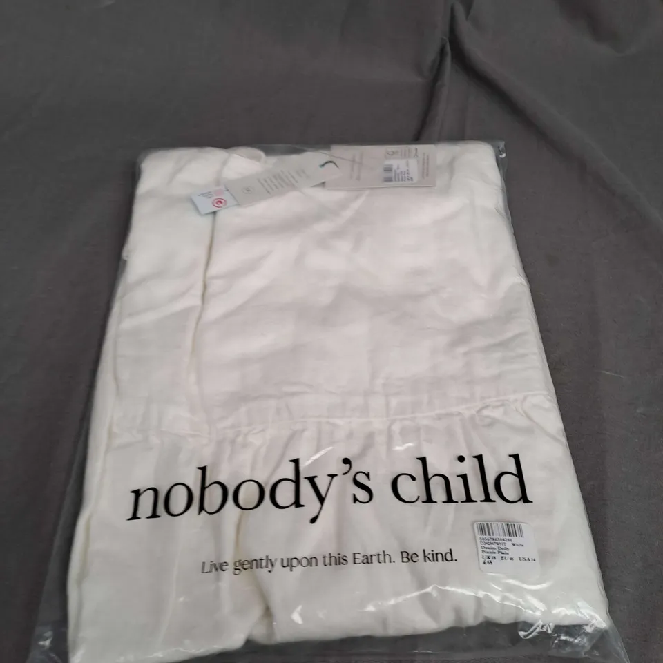 BAGGED NOBODYS CHILD WHITE DENIM DOLLY PINNIE SIZE 18