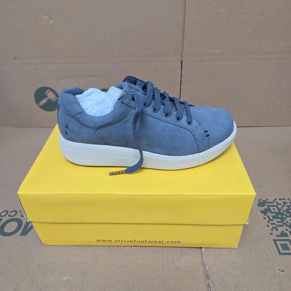 STRIVE DAKOTA DENIM TRAINERS UK 3 BOXED
