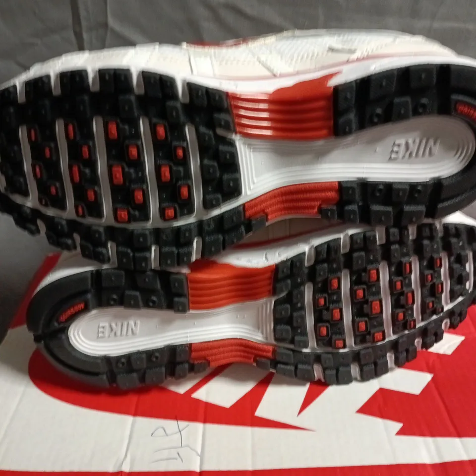 NIKE P-6000 RUNNING SHOES – WHITE/METALLIC SILVER/RED, UK 4.5