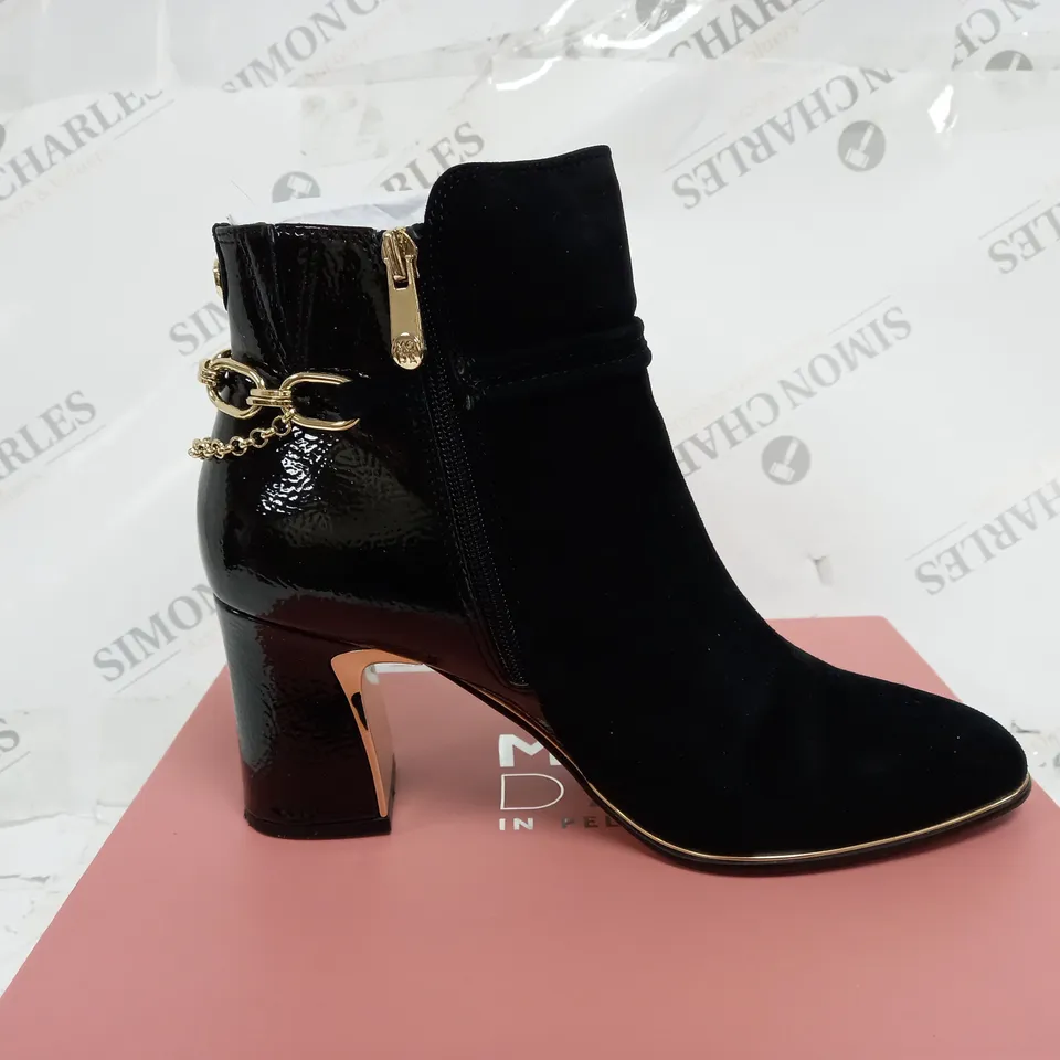 MODA IN PELLE KANNES ANKLE BOOT SIZE 8 