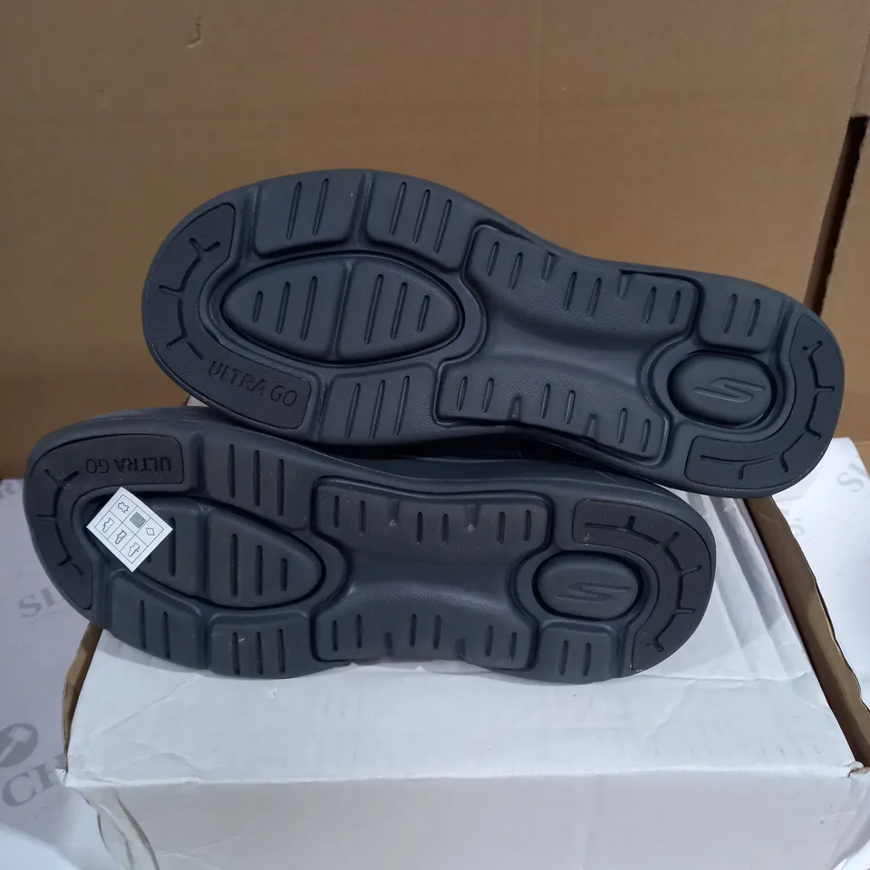 SKECHERS ARCHFIT JOY CHUGGA BOOTS CHARCOAL SIZE 5