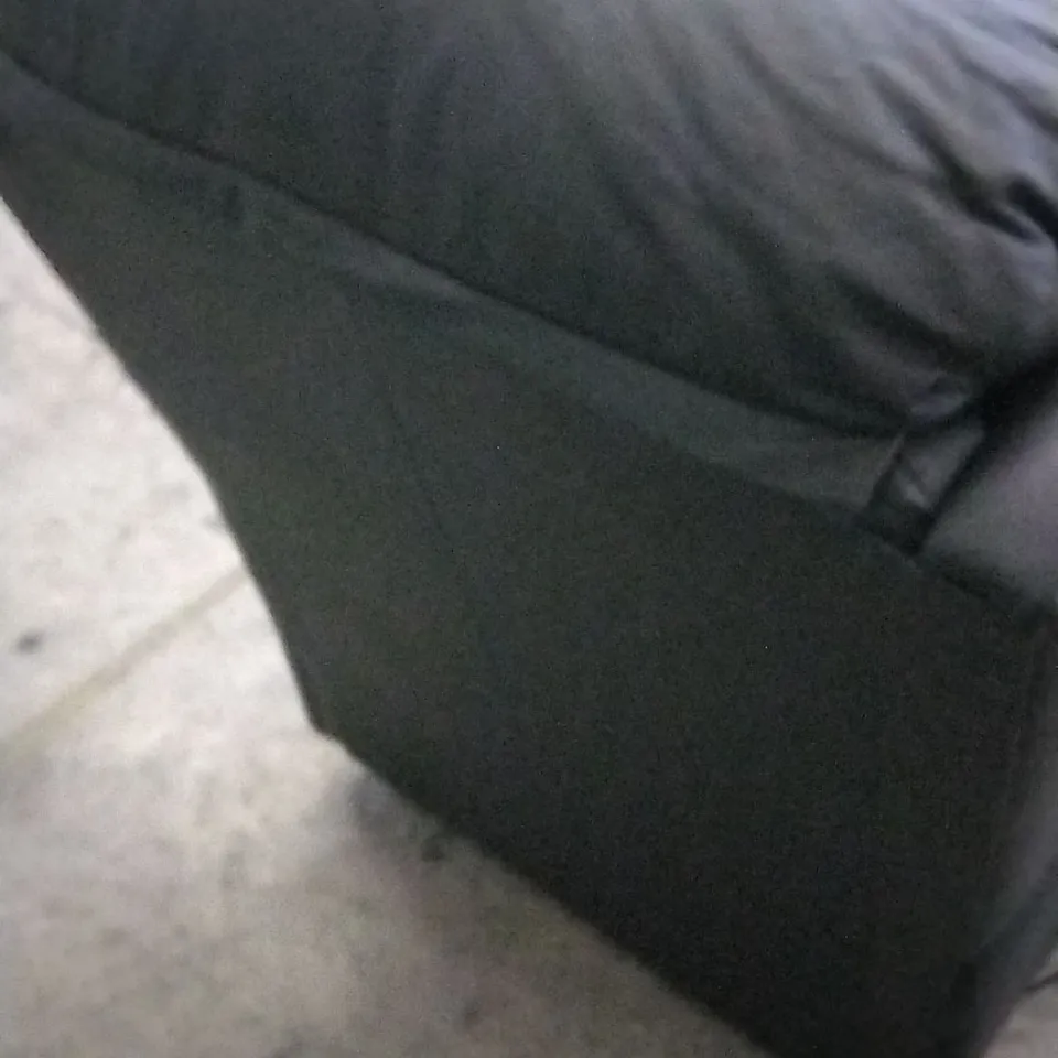 QUALITY BRITISH DESIGNED & MANUFACTURED G PLAN NEWMARKET LARGE DUAL ELEVATE CAMBRIDGE BLACK LEATHER ARMCHAIR