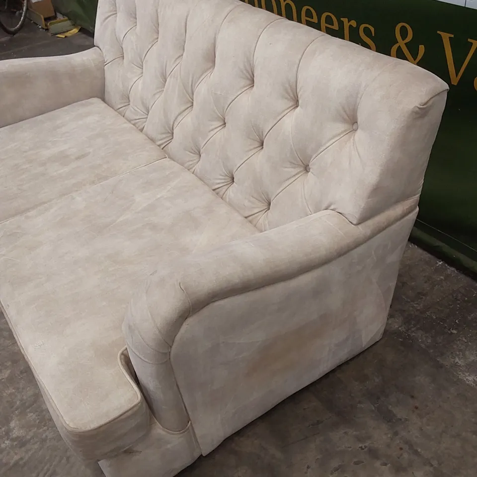 DESIGNER LARGE BUTTON BACK SOFA