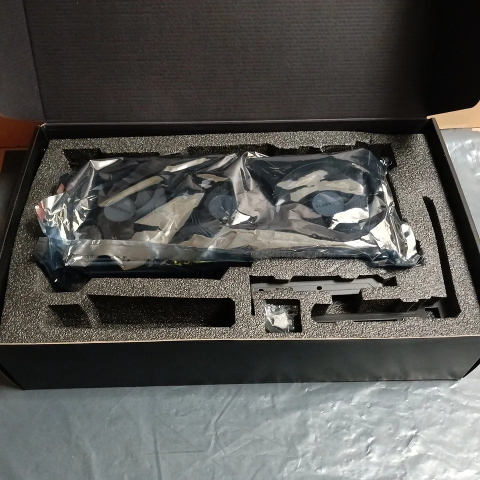 GIGABYTE GEFORCE RTX 4090 GAMING OC 24G GRAPHICS CARD – BOXED