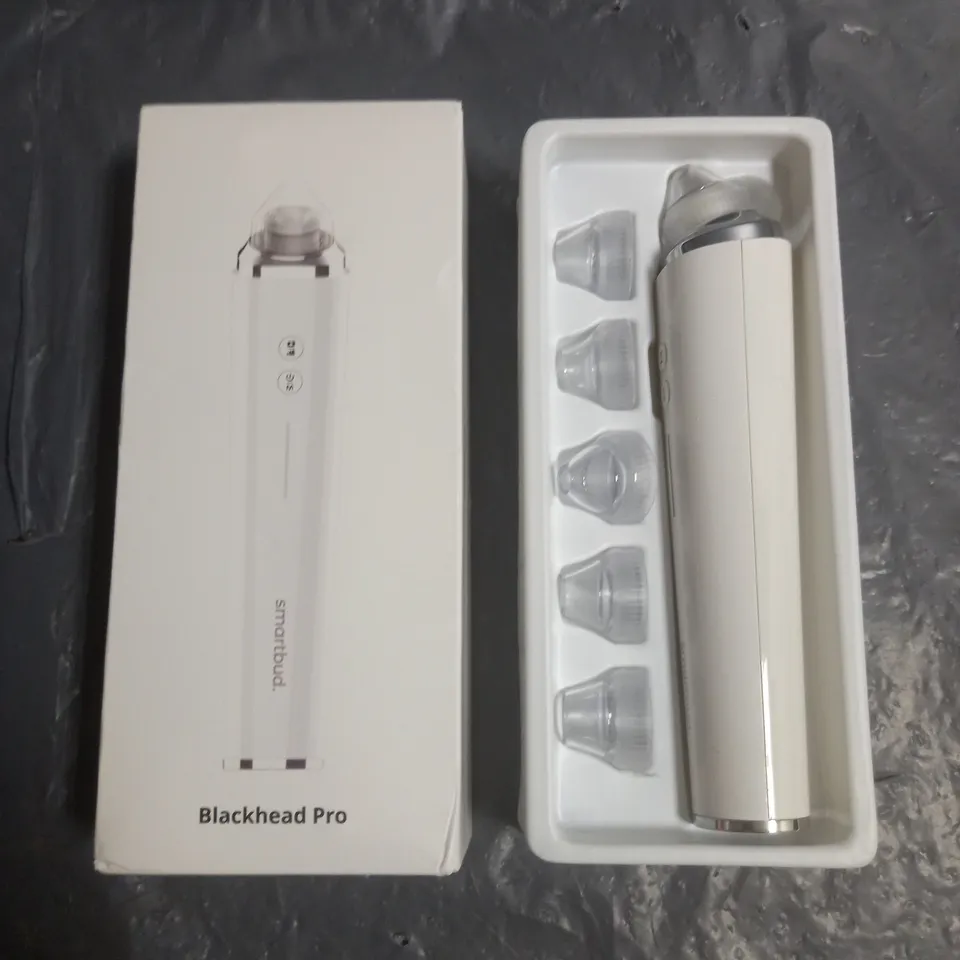 BOXED SMARTBUD BLACKHEAD REMOVER PRO IN WHITE