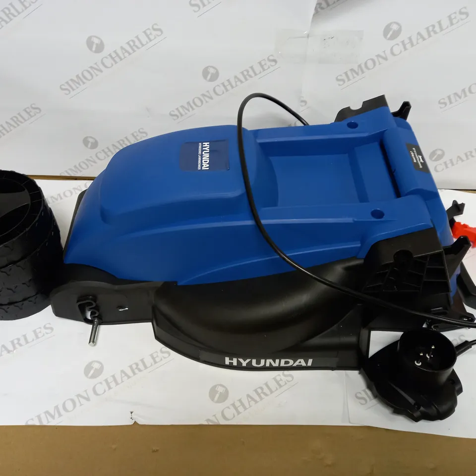 HYUNDAI 32CM LIGHTWEIGHT ROTARY ELECTRIC LAWNMOWER