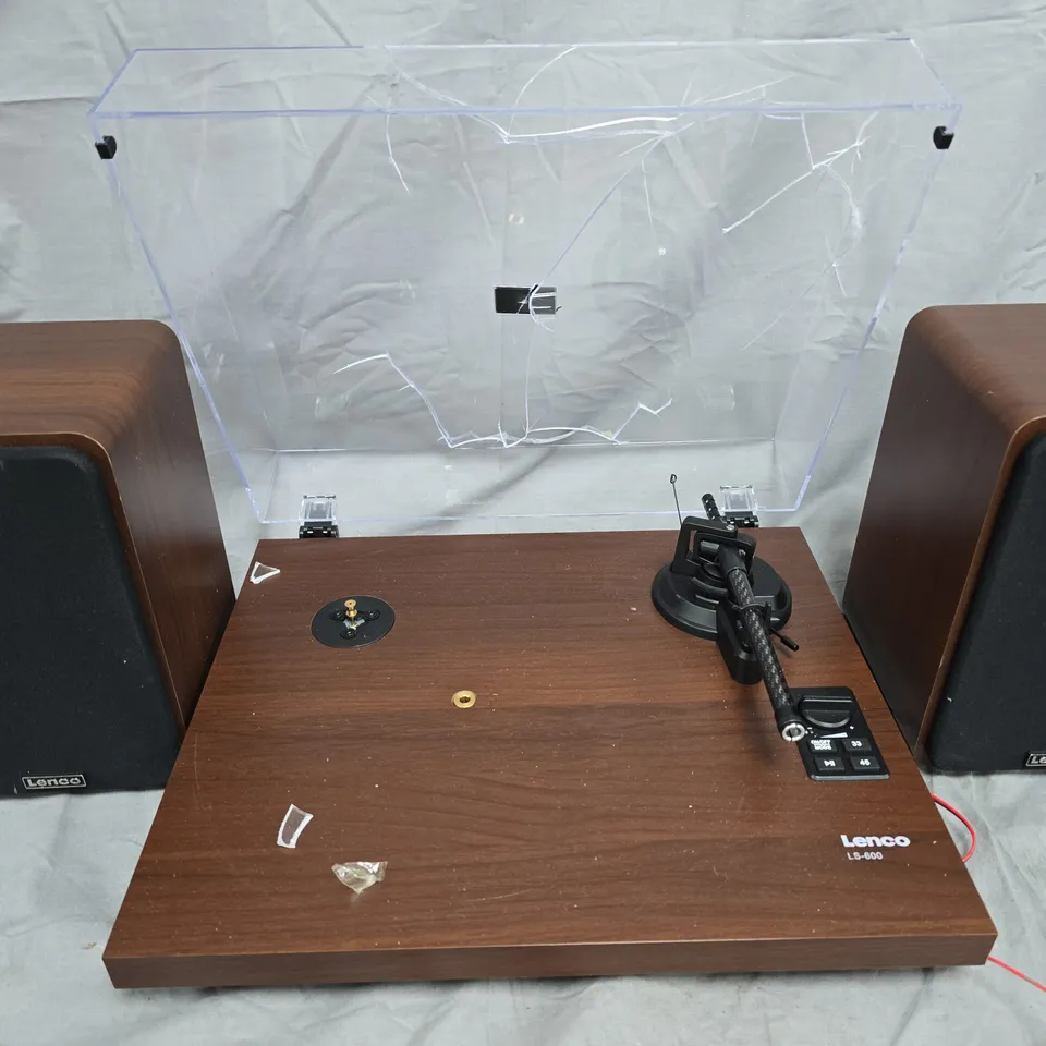 LENCO LS-600 TURNTABLE WITH BUILT-IN SPEAKERS – WOOD PLINTH