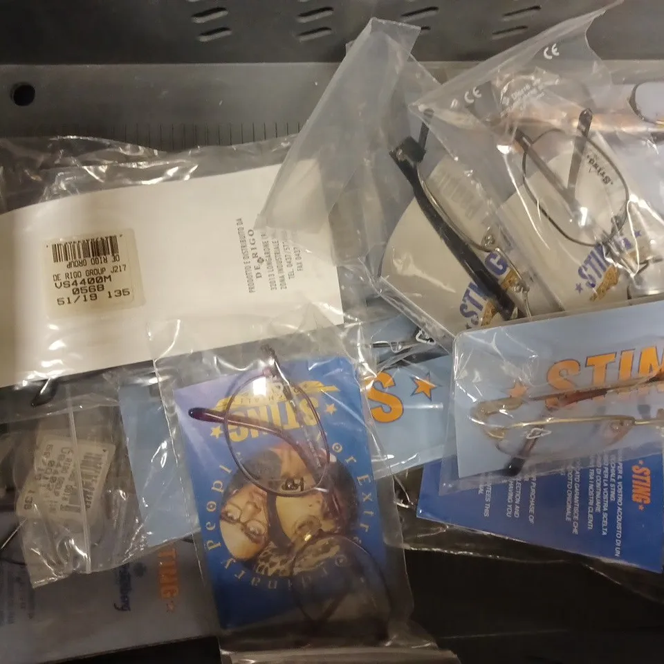 APPROXIMATELY 10 ASSORTED DE RIGO STING GLASSES TO INCLUDE MODELS 4402, 6050, 4403, 4414 ETC.