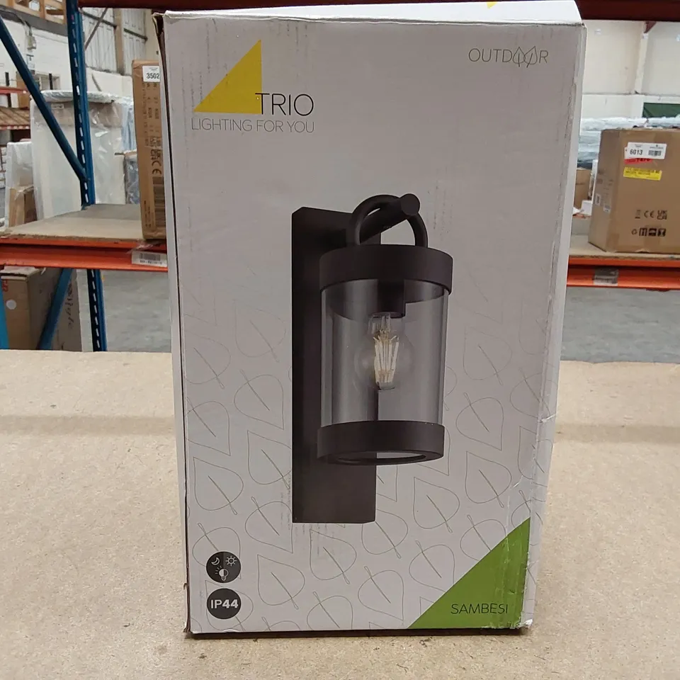 BOXED DUBLIN 33CM H OUTDOOR WALL LANTERN (1 BOX)