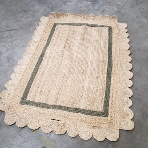 QUALITY DESIGNER AREA RUG    - APPROXIMATELY 164X121CM