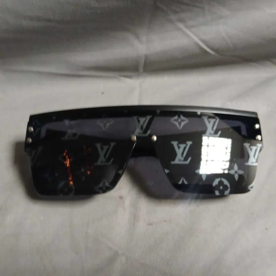 LOUIS VUITTON MONOGRAM SHIELD SUNGLASSES