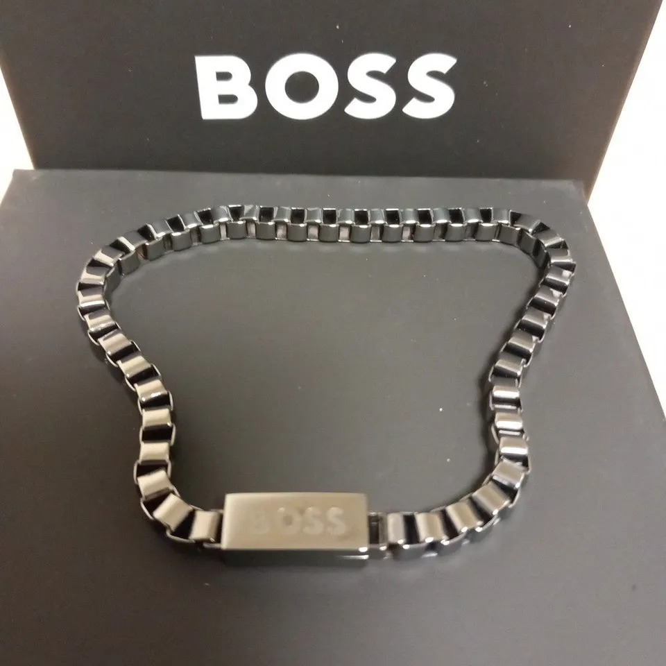 BOXED HUGO BOSS CHAIN FOR HIM GQ MEN BRACELET