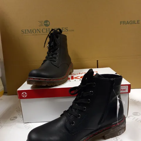 RIEKER LACK UP BLACK ANKLE BOOTAS - UK SIZE 7.5