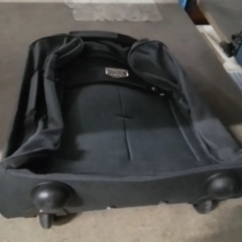LUGG SOFT CABIN BAG BLACK