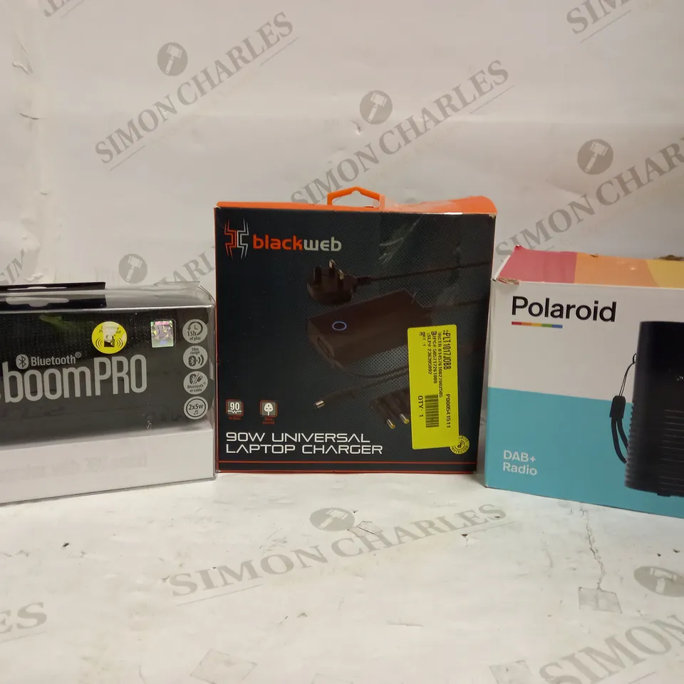 LOT OF APPROXIMATELY 12 ELECTRICAL ITEMS, TO INCLUDE RADIO, SPEAKER, CHARGER, ETC