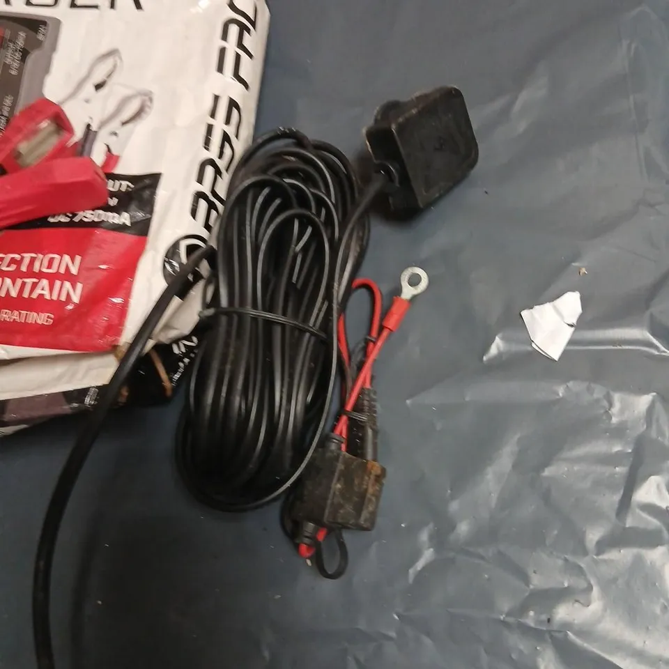 BASS FACE INTELLIGENT BATTERY CHARGER 6/12V WITH CLAMP LEADS – BOXED