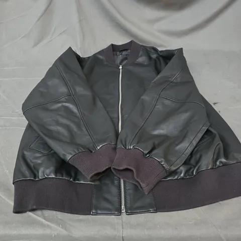 UK 10 ASOS DESIGN BOMBER JACKET – BLACK FAUX LEATHER (EU 38)