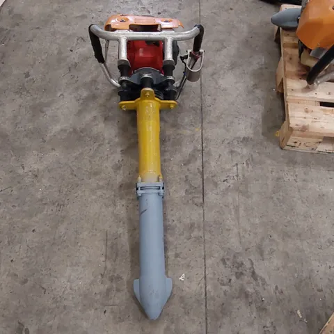 ROBEL 2 STROKE VERTICAL TAMPER