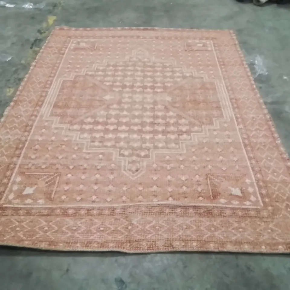 QUALITY DESIGNER AREA RUG - APPROXIMATELY 230X170CM