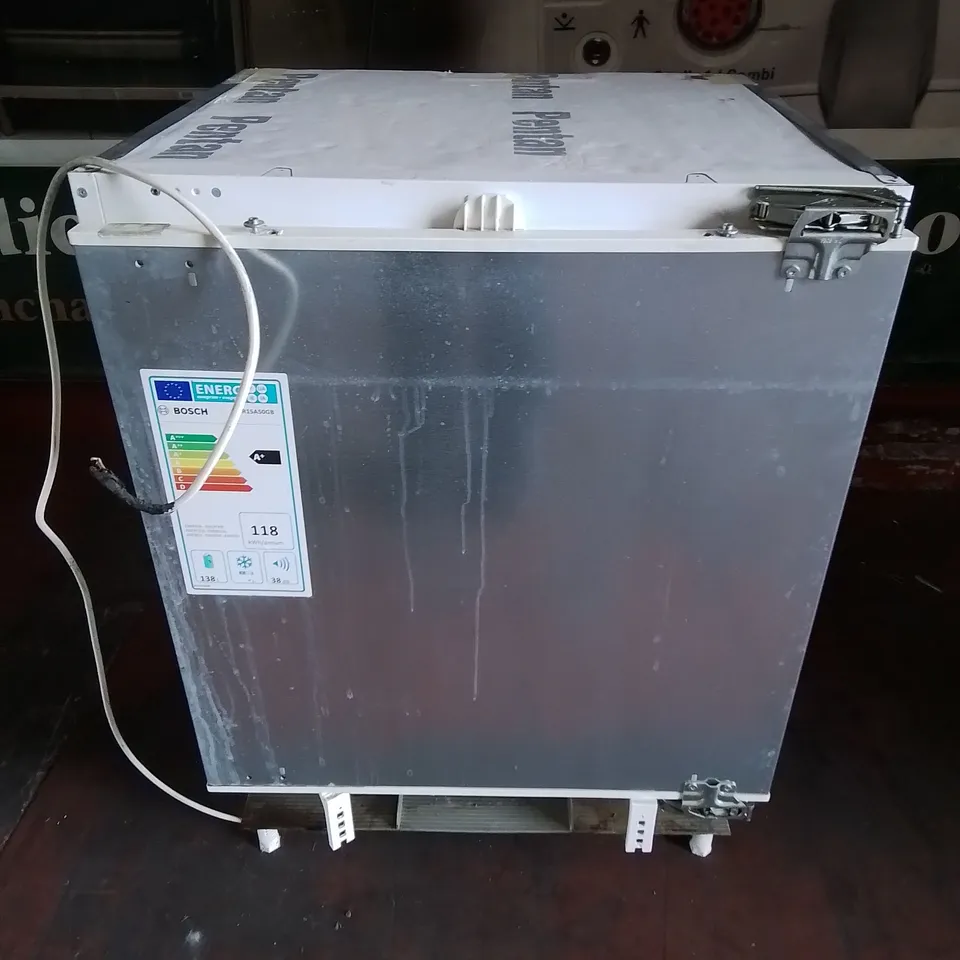BOSCH INTEGRATED  UNDERCOUNTER FRIDGE - HUR15A50GB