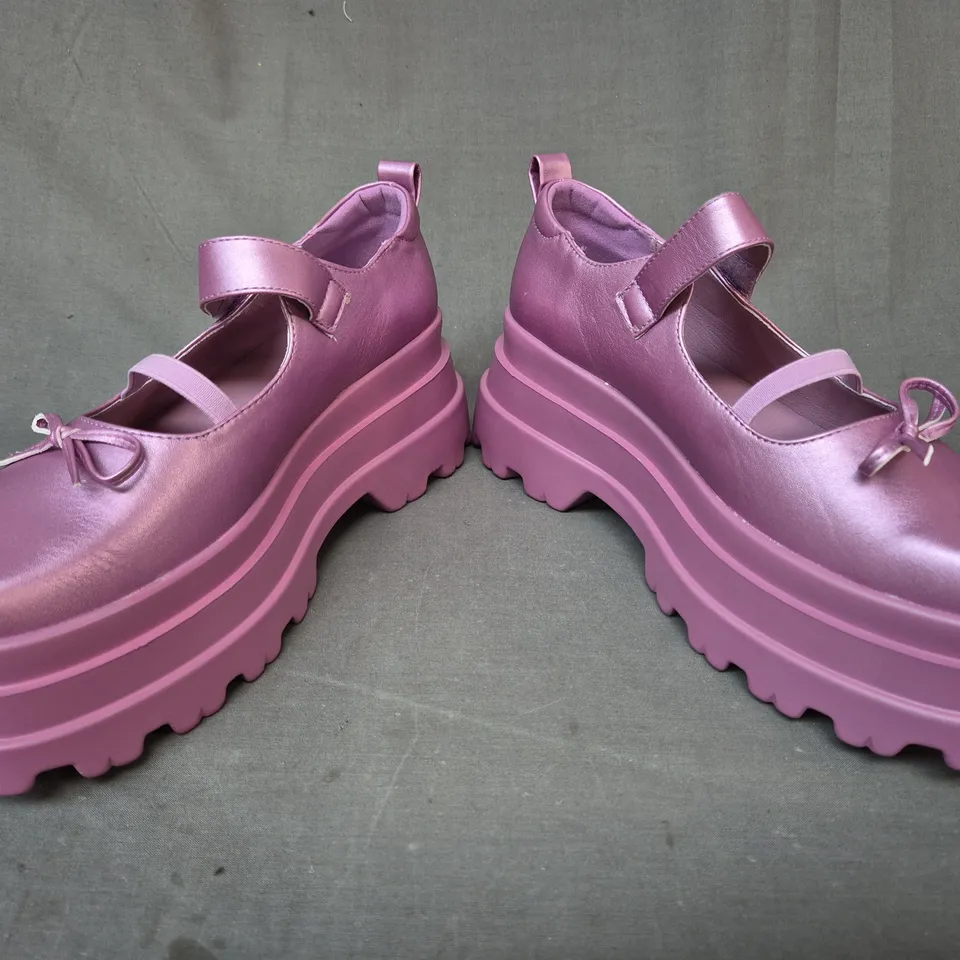 BOXED PAIR OF KOI GALAXY DOLL TRIDENT MARY JANES IN PURPLE UK SIZE 8