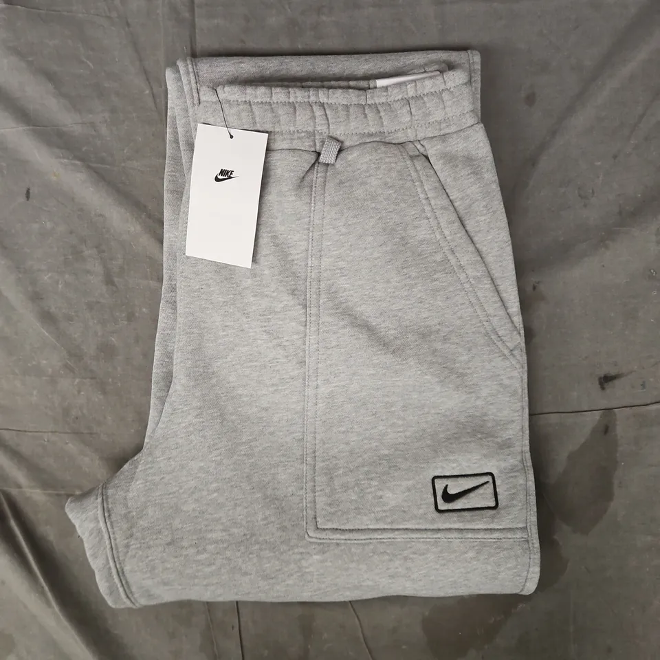 NIKE SWEATPANTS IN GREY SIZE MEDIUM