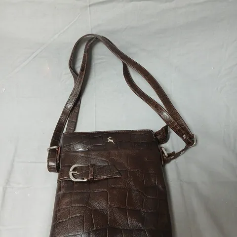 ASHWOOD BROWN FAUX CROCODILE LEATHER CROSSBODY BAG – ADJUSTABLE STRAP, FRONT BUCKLE