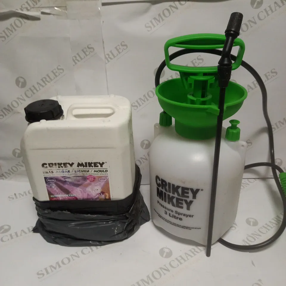 CRIKEY MIKEY PRESSURE SPRAYER BOTTLE