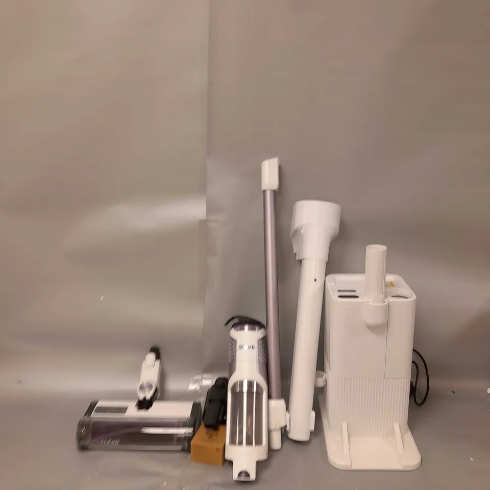 BOXED SHARK 1.3L AUTO EMPTY VACUUM CLEANER IW3510UK
