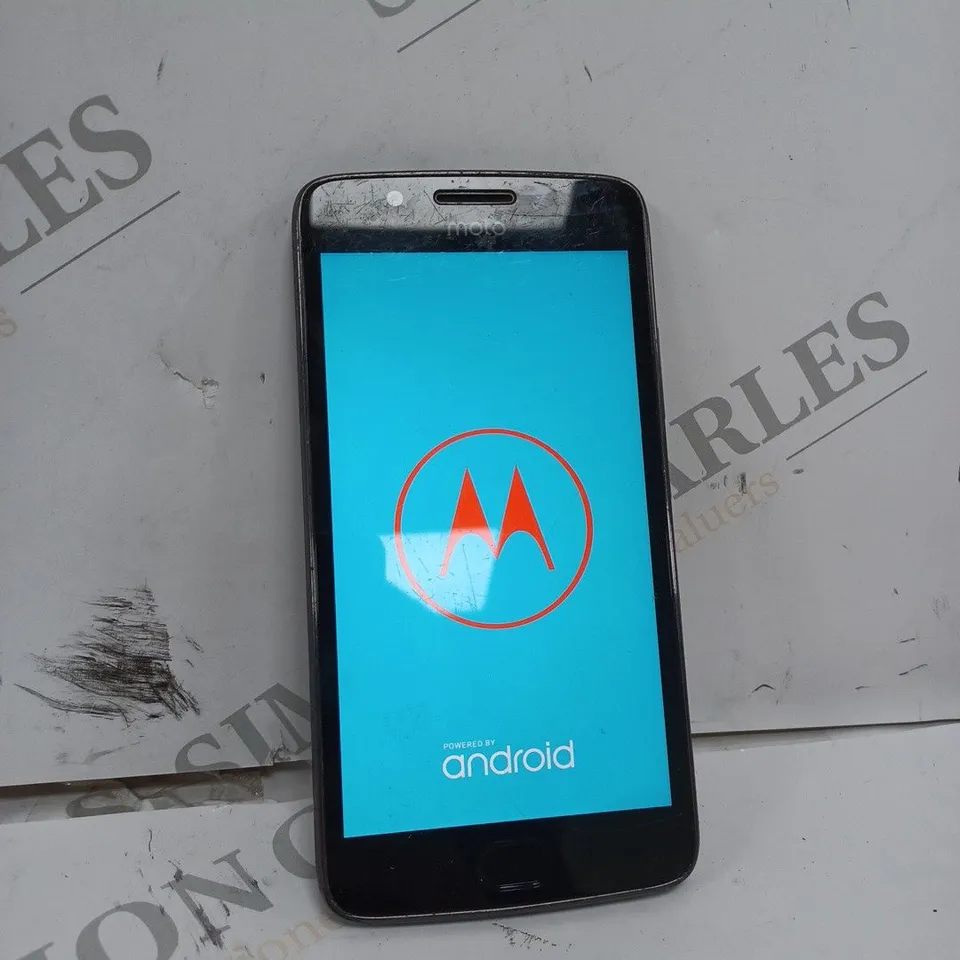 MOTOROLA MOTO G5 IN GREY