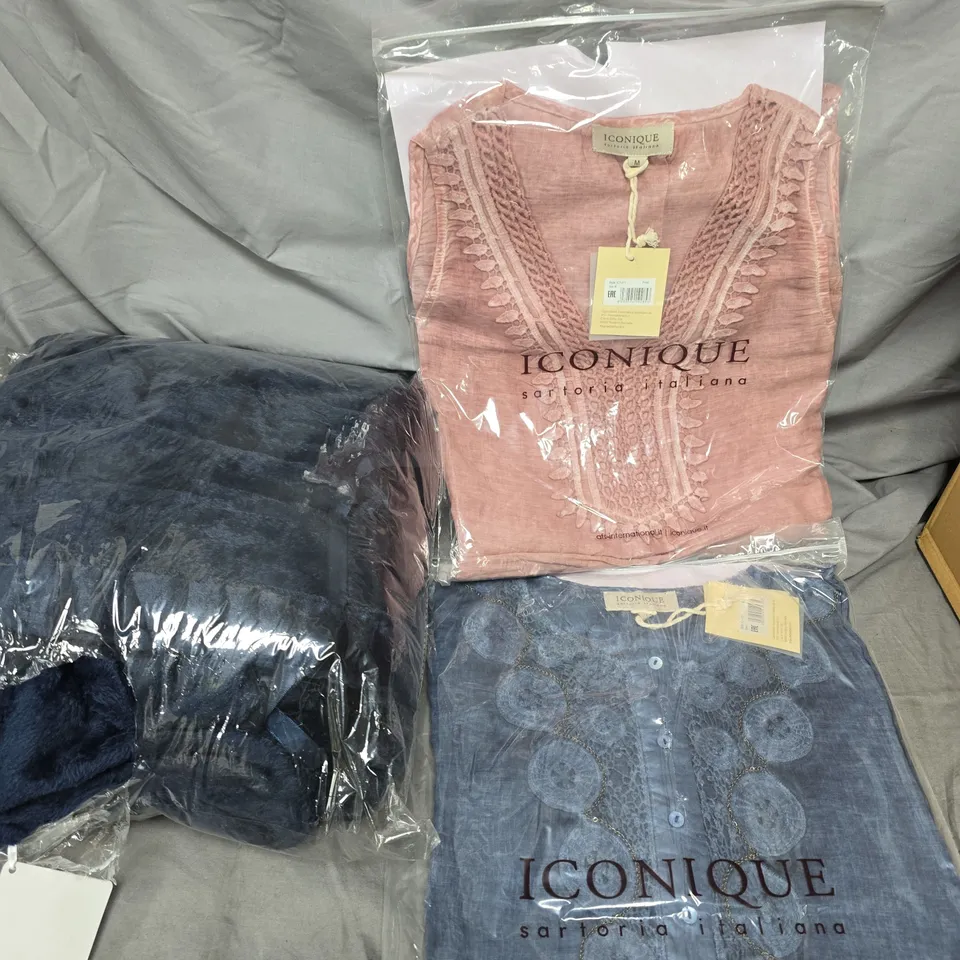 APPROXIMATELY 10 ASSORTED WOMEN'S CLOTHING PRODUCTS IN VARIOUS BRANDS TO INCLUDE SLENDERELLA, ICONIQUE ETC