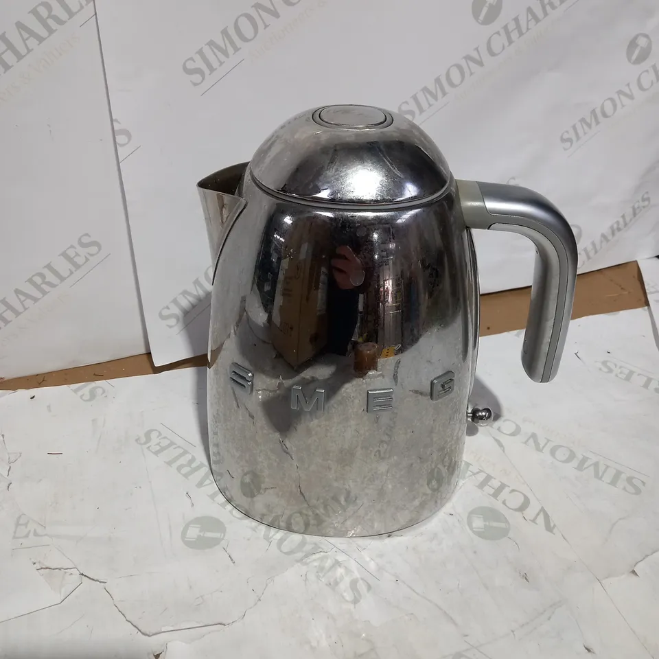 SMEG KETTLE POLISHED STEEL RRP £164.99